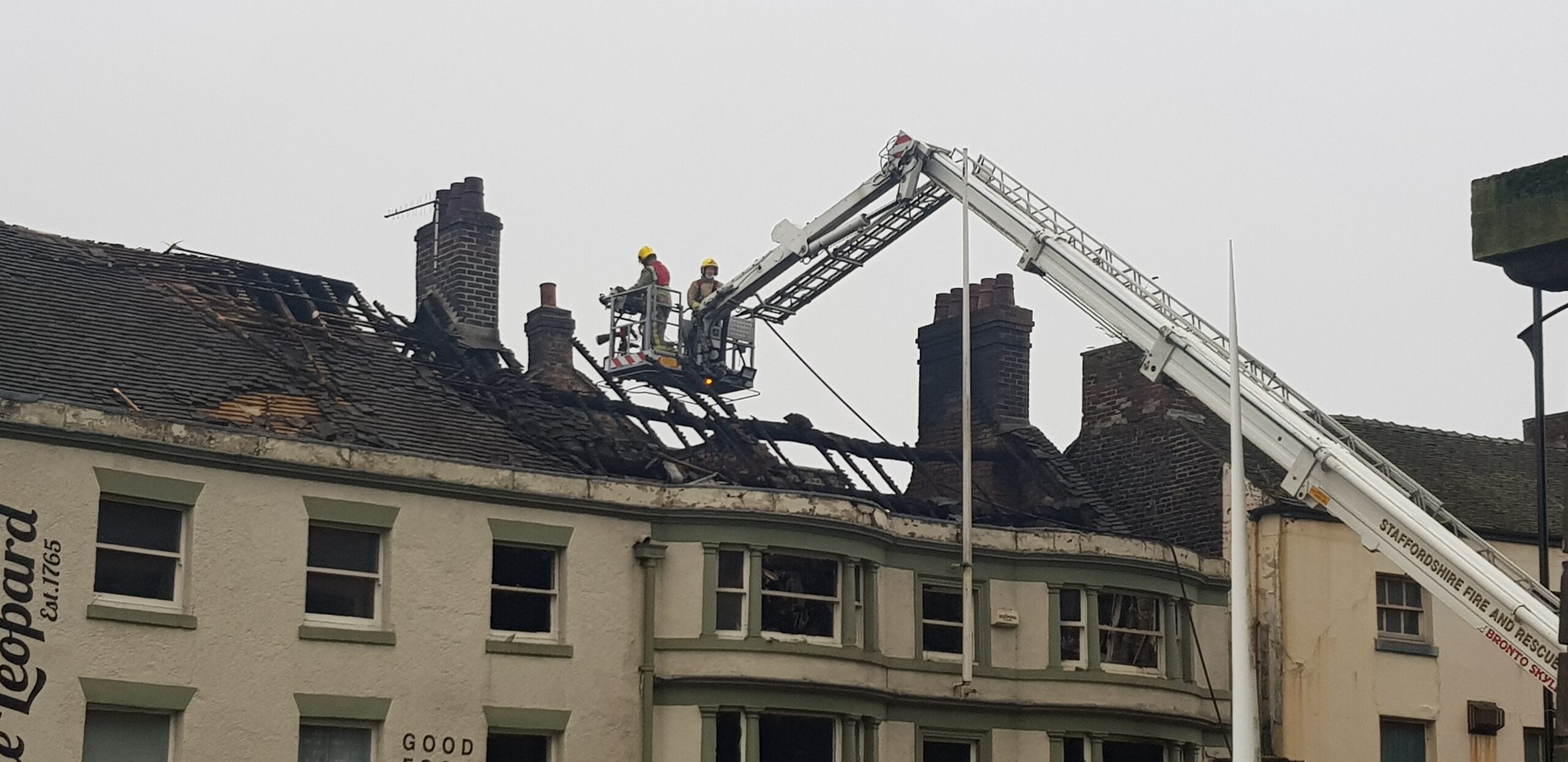 Aftermath of the Leopard pub fire in Burslem [Video's and Pictures ...